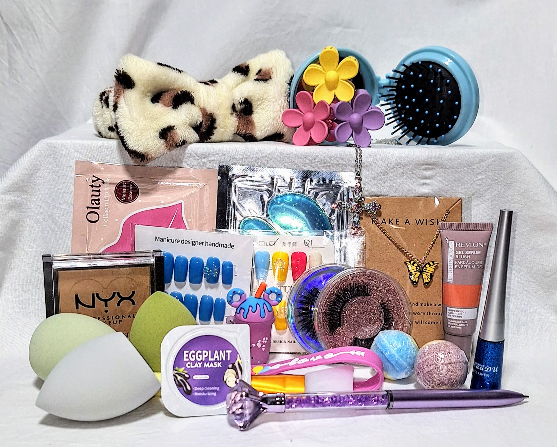 ULTRA SUPER GLAM MYSTERY BOX